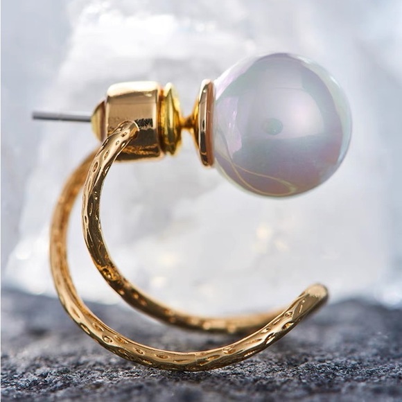 earring - Picture 5 of 7